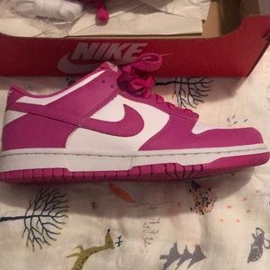 Nike dunk low/active fuchsia